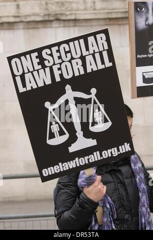 Mar 07, 2009 - Londra, Inghilterra, Regno Unito - Anti-sharia manifestanti con segni di Trafagar Square. (Credito Immagine: © Theodore Liasi/ZUMApress.com) Foto Stock