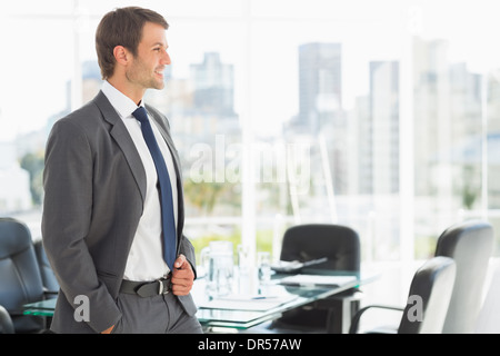 Bel giovane imprenditore in office Foto Stock