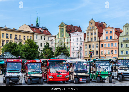 Turismo elettrico buggy a Wroclaw il sale di mercato quadrata o Plac Solny. Foto Stock