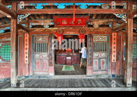 All'interno del ponte coperto giapponese Foto Stock