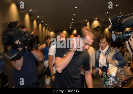 Adelaide, South Australia, Australia. 18 gennaio, 2014. CADEL EVANS a una chiamata multimediale per Evans, Team BMC, S. Gerrans, Team Orica-Green Edge, J. Moreno, Team Movistar presso il Tour Down Under. Credito: Gary Francesco/ZUMA filo/ZUMAPRESS.com/Alamy Live News Foto Stock