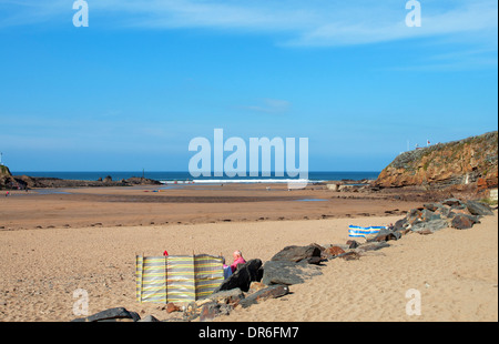 Fuori stagione a Summerleaze Beach, Bude, Cornwall, Regno Unito Foto Stock