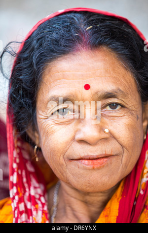 Agricoltori di sussistenza in Sunderbans, Gange, Delta, India, la zona è molto basso e vulnerabile di innalzamento del livello del mare. Foto Stock