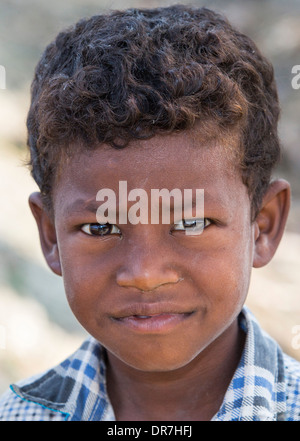 I ragazzi, i figli di agricoltori di sussistenza in Sunderbans, Gange, Delta, India, la zona è molto basso e vulnerabile di innalzamento del livello del mare. Foto Stock