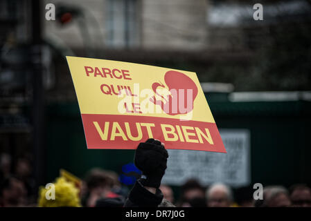 Parigi, Francia. Xix gen, 2014. La dimostrazione contro l aborto in Francia si sono riuniti a migliaia di persone provenienti da tutto il paese a Parigi, il 19 gennaio 2014. Credito: Romain Carre/NurPhoto/ZUMAPRESS.com/Alamy Live News Foto Stock