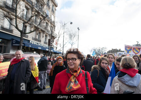 Parigi, Francia. Xix gen, 2014. La dimostrazione contro l aborto in Francia si sono riuniti a migliaia di persone provenienti da tutto il paese a Parigi, il 19 gennaio 2014. Credito: Romain Carre/NurPhoto/ZUMAPRESS.com/Alamy Live News Foto Stock