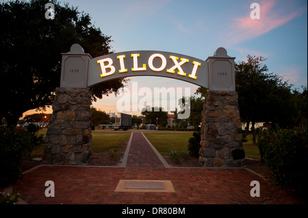 Stati Uniti Mississippi MS Biloxi segno di benvenuto all'ingresso re figlie Memorial Park sulla costa del Golfo Foto Stock