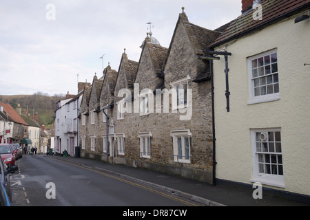 The Perry and Dawes Almshouses, Wotton Under Edge, Gloucestershire, Inghilterra, Regno Unito Foto Stock