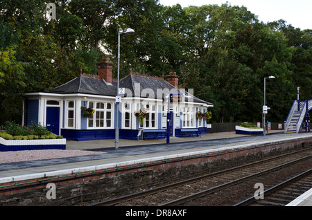 La stazione ferroviaria a Pitlochry in Scozia, sulla linea da Edimburgo a Inverness. Foto Stock