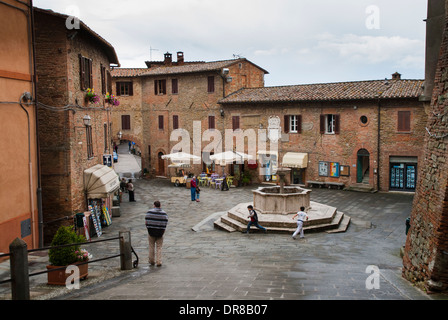 Fontana nel centro di Panicale Umbria. Foto Stock