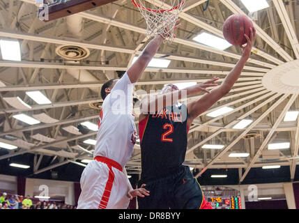 Springfield, MA, Stati Uniti d'America. Xx gen, 2014. Lunedì 20 Gennaio, 2014: durante la prima metà della Spalding HoopHall classico gioco tra Oak Hill Academy e Whitney giovane a Blake Arena in Springfield, MA. Bill Shettle / Cal Sport Media. Credito: csm/Alamy Live News Foto Stock