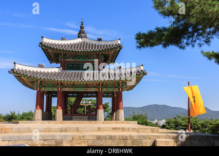 Seojangdae lookout, la Fortezza di Suwon Hwaseong, Corea del Sud Foto Stock