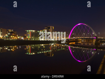 Clyde Arc aka il Squinty Bridge Foto Stock