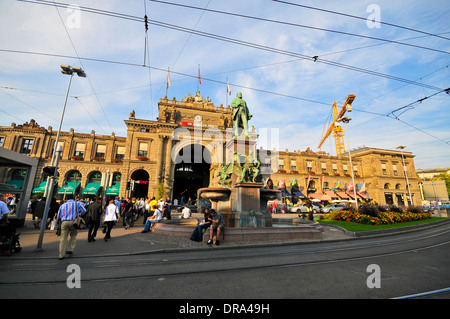 Zurigo stazione ferroviaria principale Foto Stock