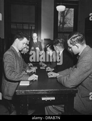 Operatore wireless Scuola, DURANTE LA SECONDA GUERRA MONDIALE Foto Stock