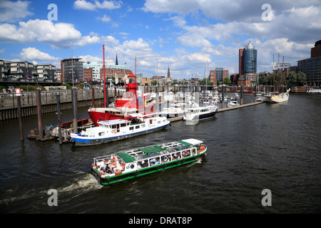Porto di andata e ritorno, nave dal porto di Amburgo, Germania, Europa Foto Stock
