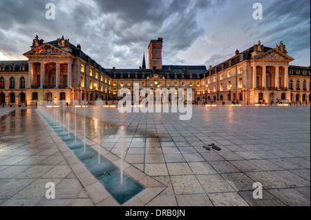 Digione, place de la Libération al tramonto Foto Stock