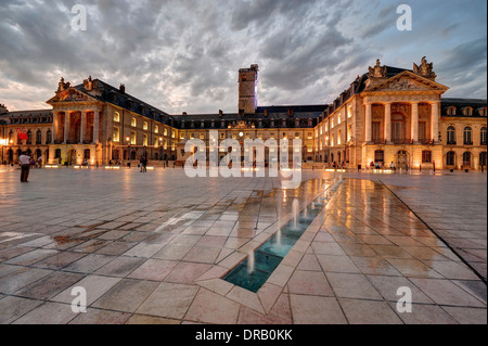 Digione, place de la Libération al tramonto Foto Stock