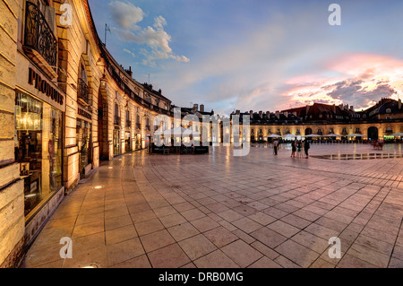 Digione, place de la Libération al tramonto Foto Stock