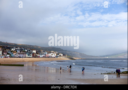 Vista di Lyme Regis, Dorset dalla pannocchia Foto Stock