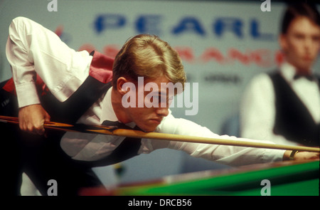 Stephen Hendry presso l' Ambasciata World Snooker Torneo, Crucible Theatre Sheffield nella metà degli anni ottanta, Foto Stock