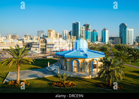 Il souk centrale o il Blue Souk in Sharjah negli Emirati Arabi Uniti Foto Stock