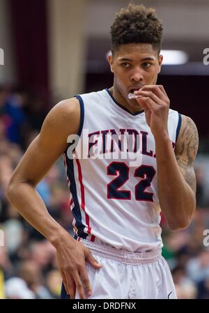 Springfield, MA, Stati Uniti d'America. Xx gen, 2014. Mercoledì 12 Settembre, 2012: Findlay College Prep Oubre Kelly (22) si affaccia su durante la prima metà della Spalding HoopHall classico gioco tra Wesleyan cristiano e Findlay Prep a Blake Arena in Springfield, MA. Bill Shettle / Cal Sport Media. © csm/Alamy Live News Foto Stock