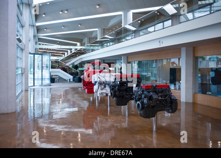 Cummins Diesel Headquarters, Columbus, Stati Uniti. Architetto: Kevin Roche, 1983. Interno della Cummins Diesel Headquarters. Foto Stock