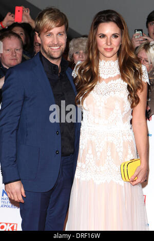 Londra, Regno Unito. Il 22 gennaio 2014. Jodi Albert e Kian Egan arrivando per la televisione nazionale Awards 2014 (NTAs), all'O2, Londra. 22/01/2014 Credit: dpa picture alliance/Alamy Live News Foto Stock