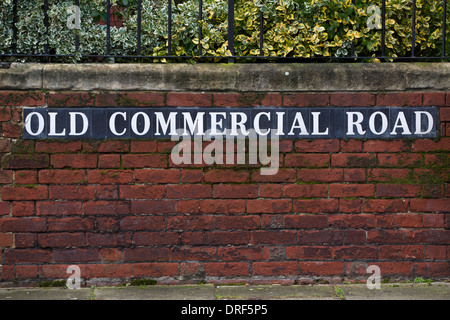 Charles Dickens Birthplace Museum, 393 vecchia strada commerciale, Portsmouth, Hampshire, Inghilterra, Regno Unito Foto Stock