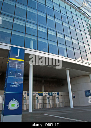 Vista del Wembley Stadium ingresso, London Borough of Brent, London, England, Regno Unito Foto Stock