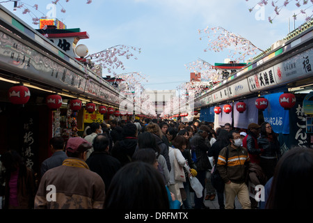 Folla di Ginza Foto Stock