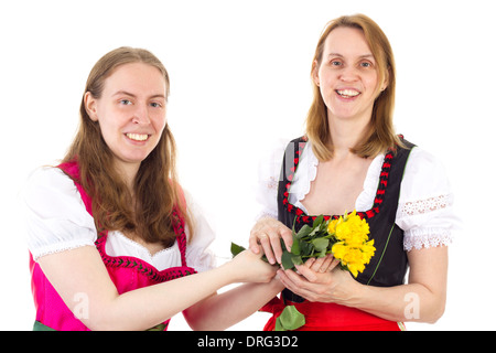 Felice madre getting mazzo di rose da sua figlia Foto Stock