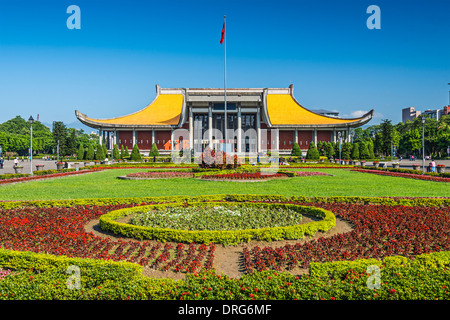 Taipei, Taiwan a Dr. Sun Yat-sen Memorial Hall gardens. Foto Stock