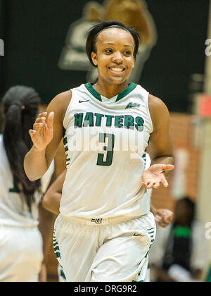 - DeLand, FL, U . 25 gennaio, 2014. S: Stetson Hatters avanti Burris Cherisse (3) durante la prima metà della donna di pallacanestro del NCAA di azione di gioco tra Jacksonville i delfini e la Stetson Hatters presso il centro di Edmund in DeLand, Fl. © csm/Alamy Live News Foto Stock
