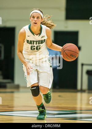 - DeLand, FL, U . 25 gennaio, 2014. S: Stetson Hatters guard Jama Sharp (22) durante la seconda metà delle donne di pallacanestro del NCAA di azione di gioco tra Jacksonville i delfini e la Stetson Hatters. Stetson sconfitto Jacksonville 84-67 presso il centro di Edmund in DeLand, Fl. © csm/Alamy Live News Foto Stock