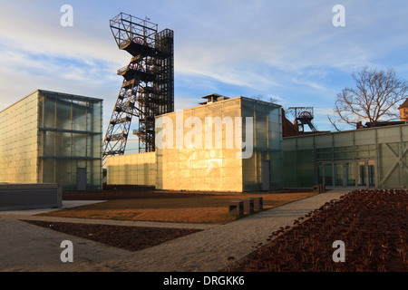 Architettura moderna del Museo di Slesia a Katowice, Polonia. Foto Stock