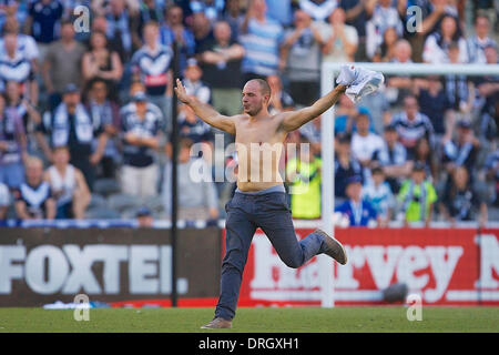 Melbourne, Australia. 26 gen 2014. Una ventola che gira sul passo durante il round 16 Corrispondenza tra la vittoria di Melbourne e Sydney FC durante l'australiano Hyundai un-League stagione 2013/2014 presso lo Stadio Etihad, Melbourne, Australia. Credito: Tom Griffiths/ZUMAPRESS.com/Alamy Live News Foto Stock