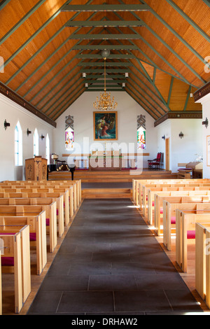 L interno della chiesa Grundarfjordur, costruito nel 1961. Foto Stock