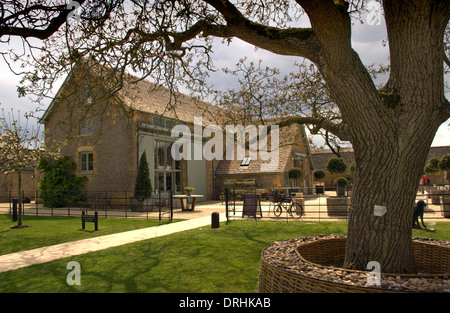 Daylesford organic farmshop gloucestershire, un alimentari,shopping mall e il cafe.spesso chiamato Harrod's di cotswolds.Un regno unito Foto Stock