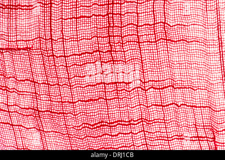 Macro dettaglio di laccio rosso texture isolati su sfondo bianco Foto Stock