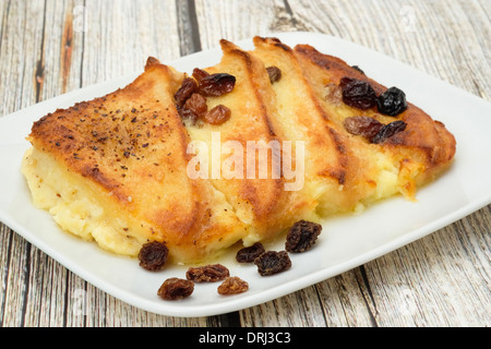 Freschi di forno il budino di pane e burro - studio shot Foto Stock