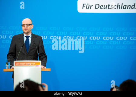 Berlino, Germania. Il 27 gennaio 2014. Il dottor Peter Tauber CDU Segretario generale dà una conferenza stampa dopo la riunione di partito. Goncalo Silva/Alamy Live News Foto Stock