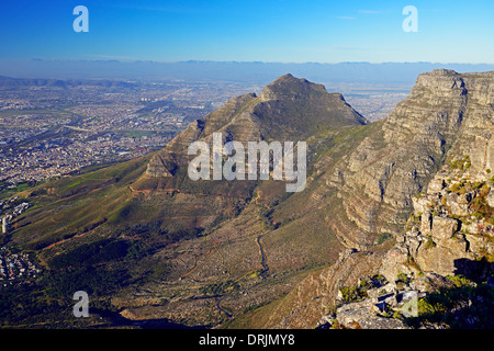 Aspetto della mesa a Capetown in serata, Western Cape, West Cape, Sud Africa, Africa, Blick vom Tafelberg auf Kapstadt am Foto Stock