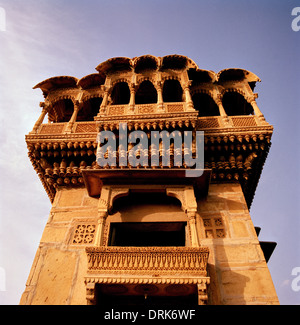 Salim Singh Ki Haveli in Jaisalmer in Rajasthan in India in Asia del Sud. Edificio di architettura edifici di stile arte Rajput Travel evasione Wanderlust Foto Stock