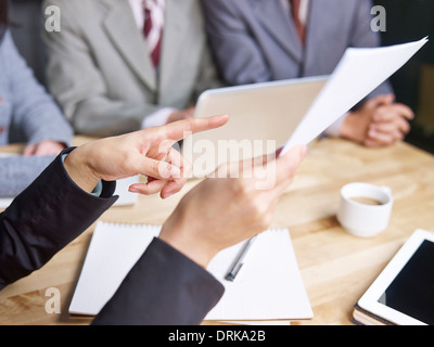 La gente di affari in riunione Foto Stock