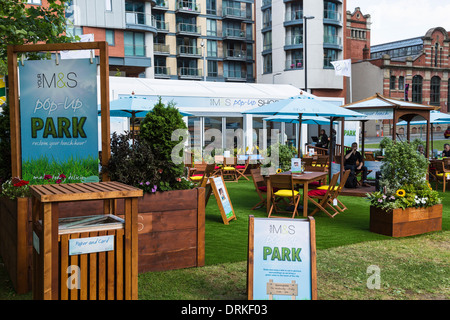 M&S pop up store, Manchester, Inghilterra Foto Stock