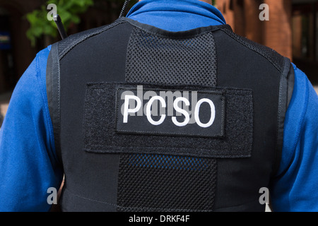 La polizia del sostegno comunitario Officer, PCSO uniforme, Inghilterra Foto Stock