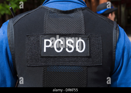 La polizia del sostegno comunitario Officer, PCSO uniforme, Inghilterra Foto Stock