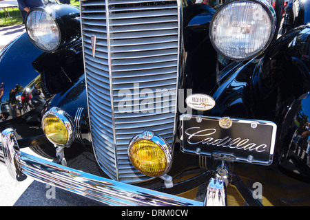 Miami Beach Florida, Ocean Drive, Art Deco Weekend, festival, fiera di strada, mostra di auto d'epoca classica, Cadillac 1936, fronte, griglia, fari, paraurti Foto Stock